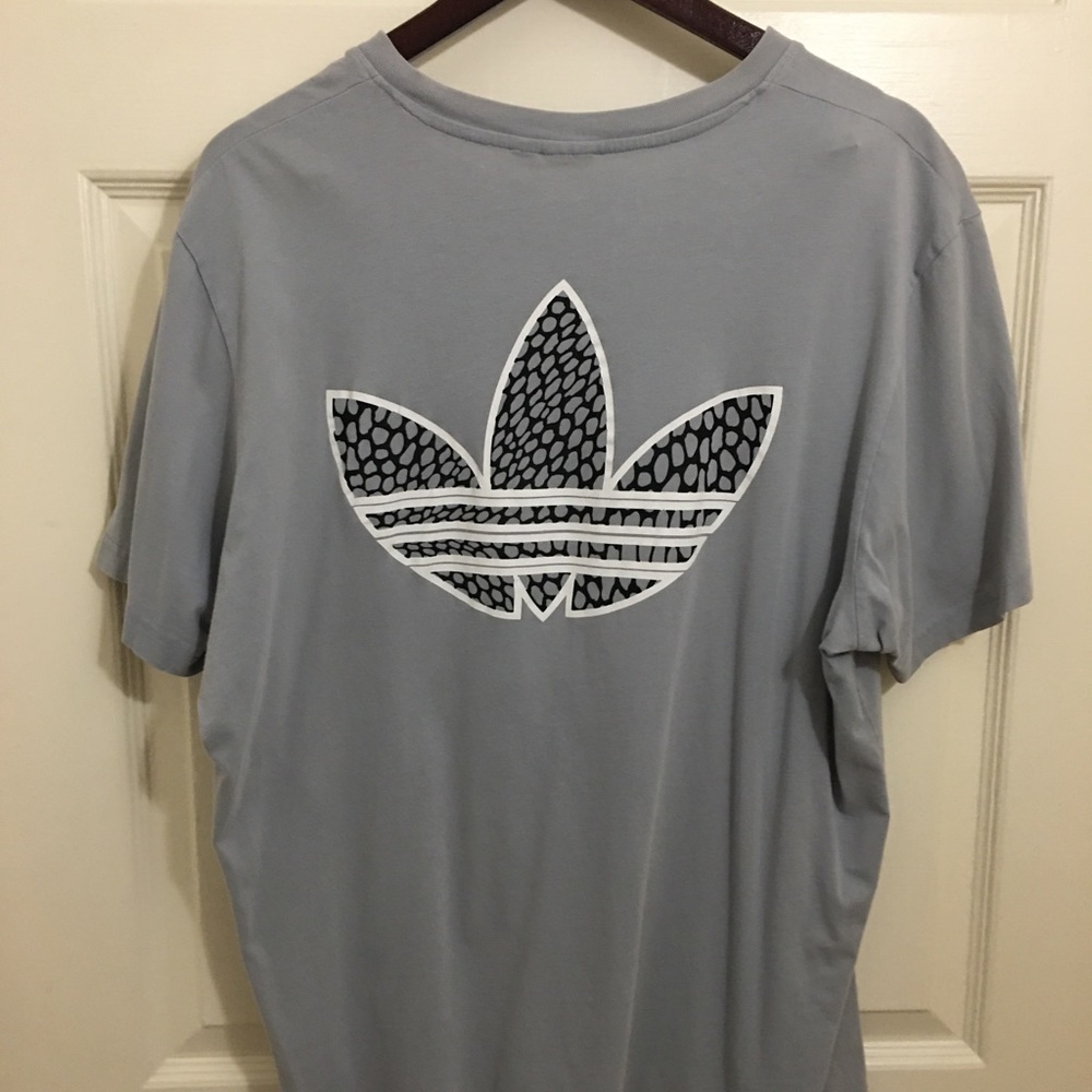 Adidas XL light gray